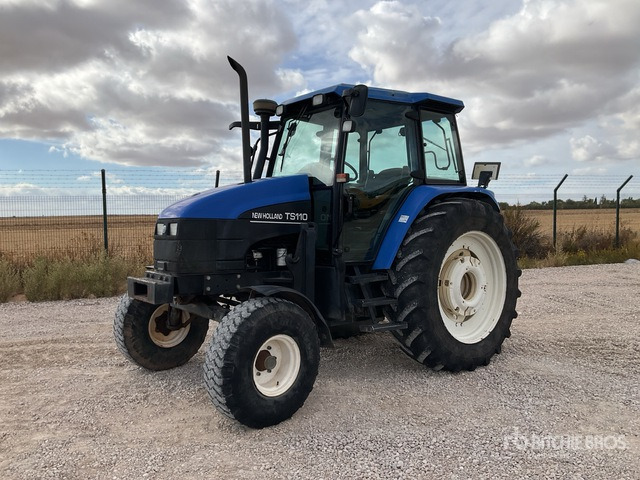 2003 New Holland TS110 2WD Tractor - Farm tractor: picture 1 2003 New Holland TS110 2WD Tractor - Farm tractor: picture 1