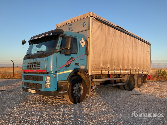 2003 Volvo FM12 62 DT 6x2 Curtain Side Truck - Flail mower/ Mulcher: picture 1 2003 Volvo FM12 62 DT 6x2 Curtain Side Truck - Flail mower/ Mulcher: picture 1