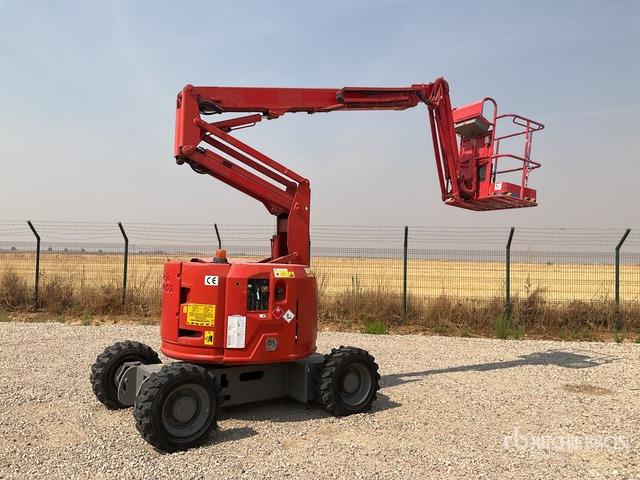 2005 Genie Z34-22IC 4WD Diesel Articulating Boom Lift - Articulated boom: picture 2 2005 Genie Z34-22IC 4WD Diesel Articulating Boom Lift - Articulated boom: picture 2