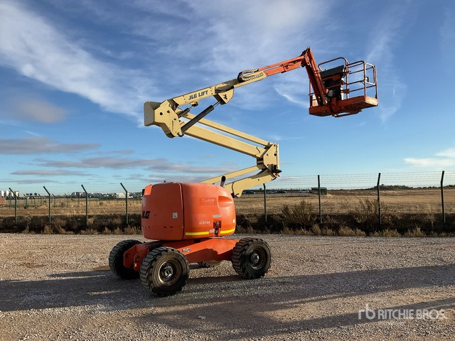 2011 JLG 450AJ 4WD Diesel Articulating Boom Lift - Articulated boom: picture 2 2011 JLG 450AJ 4WD Diesel Articulating Boom Lift - Articulated boom: picture 2