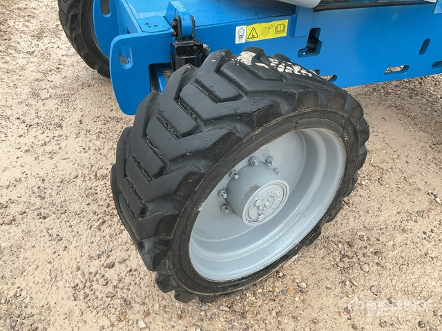 2013 Genie Z45/25J 4WD Diesel Articulating Boom Lift - Articulated boom: picture 5 2013 Genie Z45/25J 4WD Diesel Articulating Boom Lift - Articulated boom: picture 5