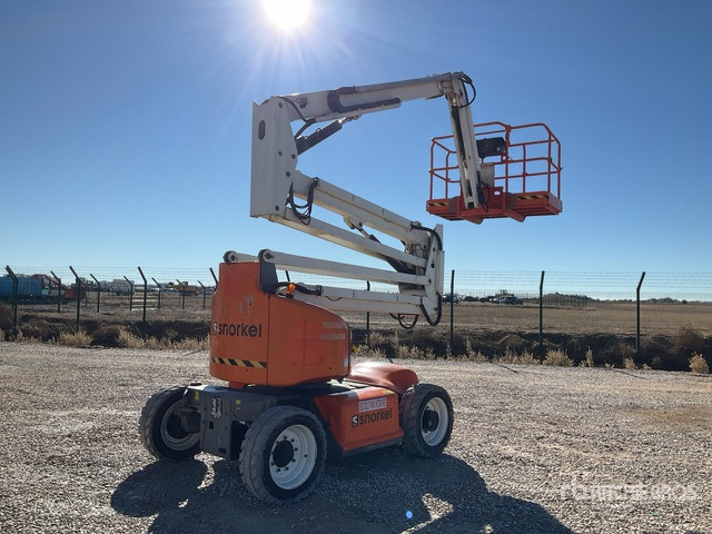 2016 Snorkel A46JE 2WD Diesel Articulating Boom Lift - Articulated boom: picture 1 2016 Snorkel A46JE 2WD Diesel Articulating Boom Lift - Articulated boom: picture 1