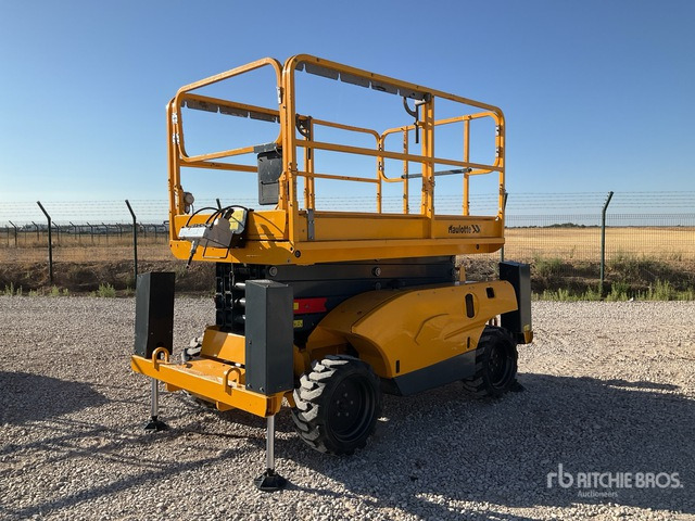 2021 Haulotte Compact12DX 4x4 Diesel Scissor Lift - Scissor lift: picture 2 2021 Haulotte Compact12DX 4x4 Diesel Scissor Lift - Scissor lift: picture 2
