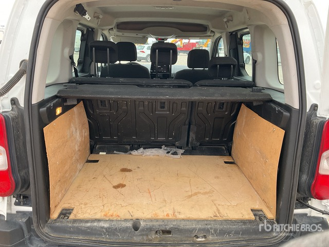 2022 Opel Combo Passenger Van - Minibus, Passenger van: picture 5 2022 Opel Combo Passenger Van - Minibus, Passenger van: picture 5