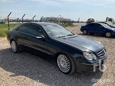 MERCEDES-BENZ CLK320 CDI - Car: picture 4 MERCEDES-BENZ CLK320 CDI - Car: picture 4