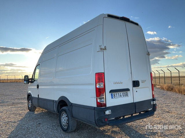2009 Iveco Daily 35S13 Cargo Van - Van: picture 5 2009 Iveco Daily 35S13 Cargo Van - Van: picture 5