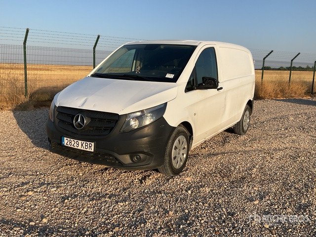 2017 Mercedes-Benz Vito 110 CDI Cargo Van - Van: picture 3 2017 Mercedes-Benz Vito 110 CDI Cargo Van - Van: picture 3