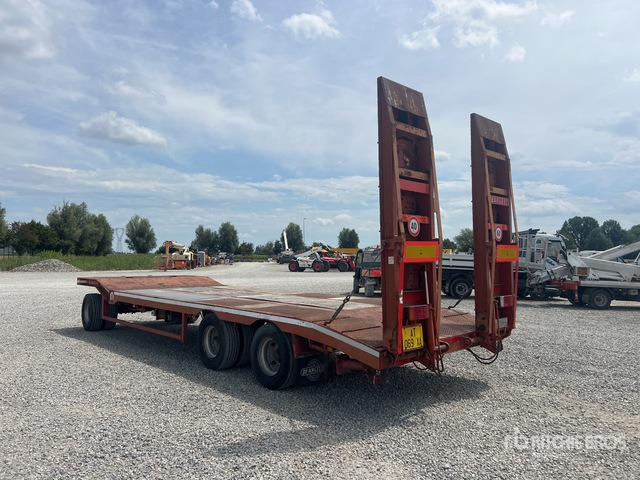 2002 DE Angelis 3R3201 8.45 m Tri/A Flatbed Trailer - Low loader trailer: picture 3 2002 DE Angelis 3R3201 8.45 m Tri/A Flatbed Trailer - Low loader trailer: picture 3