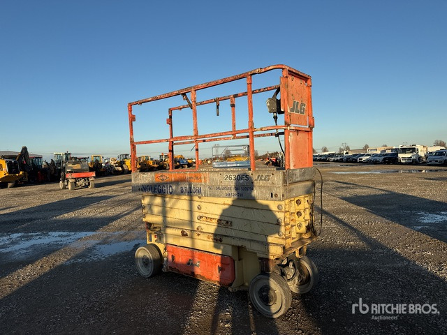 2006 JLG 2630 Electric (Inoperable) Scissor Lift - Scissor lift: picture 2 2006 JLG 2630 Electric (Inoperable) Scissor Lift - Scissor lift: picture 2