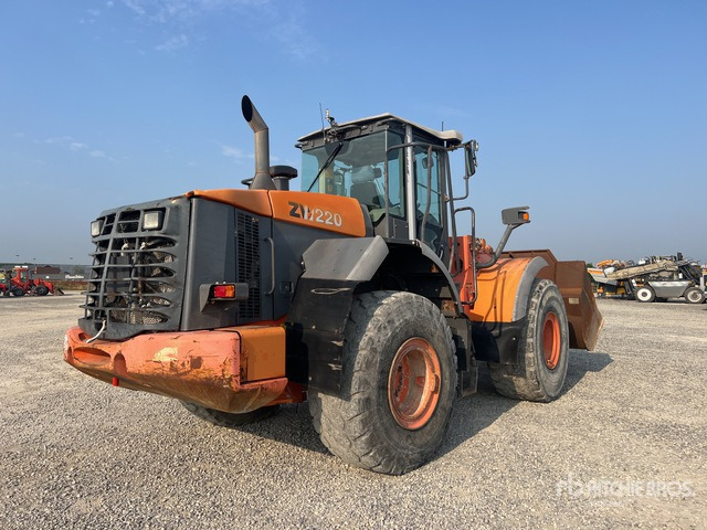 2008 Hitachi ZW220 Wheel Loader - Wheel loader: picture 4 2008 Hitachi ZW220 Wheel Loader - Wheel loader: picture 4