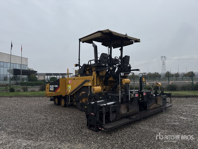 2010 Cat AP600D Wheel Asphalt Paver - Asphalt paver: picture 3 2010 Cat AP600D Wheel Asphalt Paver - Asphalt paver: picture 3