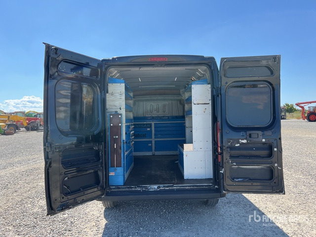 2010 Fiat Ducato 160 Mjt Autocarro furgonato - Panel van: picture 4 2010 Fiat Ducato 160 Mjt Autocarro furgonato - Panel van: picture 4