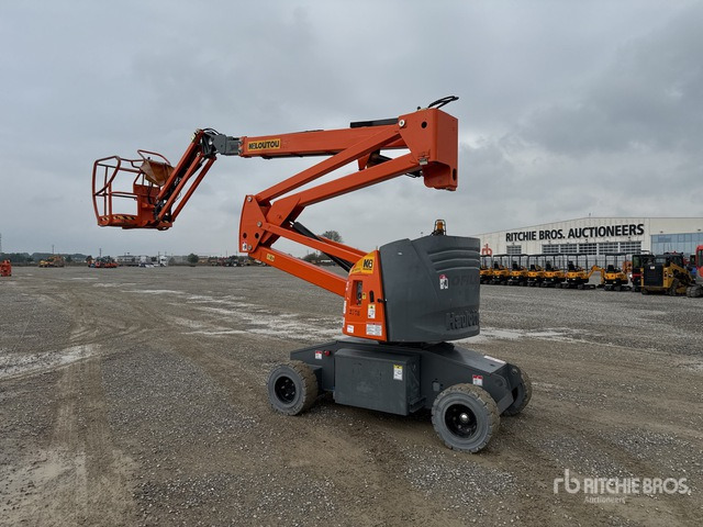 2011 Haulotte HA15IP Electric Articulating Boom Lift - Articulated boom: picture 4 2011 Haulotte HA15IP Electric Articulating Boom Lift - Articulated boom: picture 4