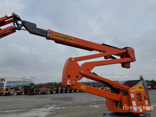 2011 Haulotte HA15IP Electric Articulating Boom Lift - Articulated boom: picture 5 2011 Haulotte HA15IP Electric Articulating Boom Lift - Articulated boom: picture 5