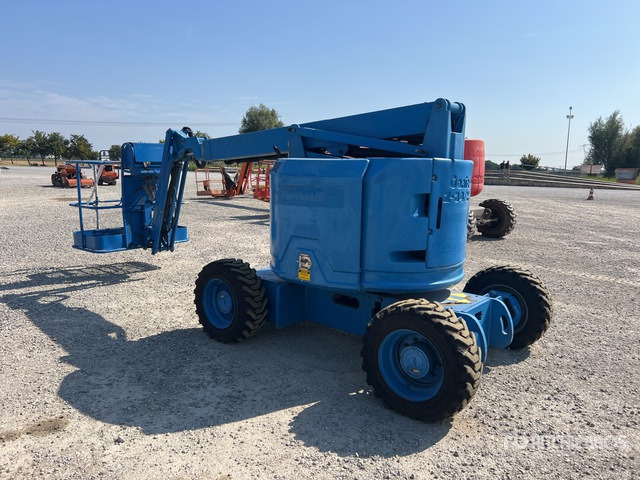 2015 Genie Z-34/22 (Inoperable) Articulating Boom Lift - Articulated boom: picture 3 2015 Genie Z-34/22 (Inoperable) Articulating Boom Lift - Articulated boom: picture 3