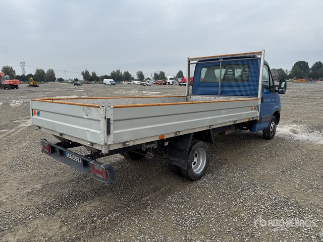 2015 Iveco Daily 35C11 Autocarro cassone fisso - Flatbed van: picture 3 2015 Iveco Daily 35C11 Autocarro cassone fisso - Flatbed van: picture 3