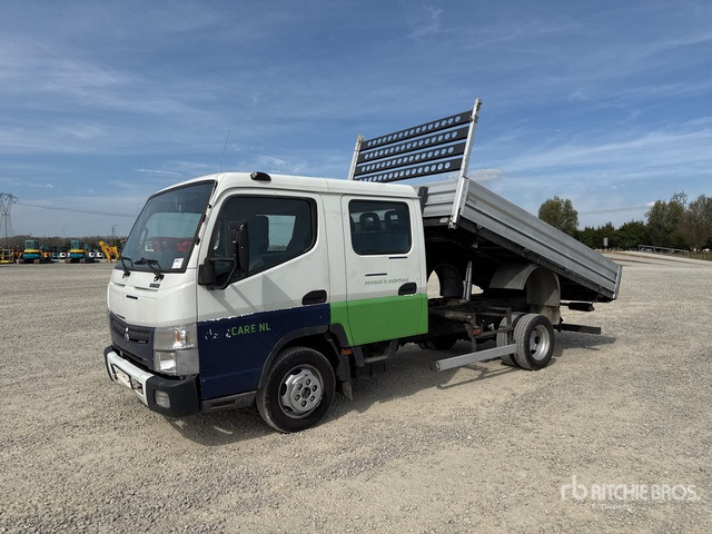 2015 Mitsubishi Canter Crew Cab Dump Truck: Light Duty - Tipper: picture 1 2015 Mitsubishi Canter Crew Cab Dump Truck: Light Duty - Tipper: picture 1