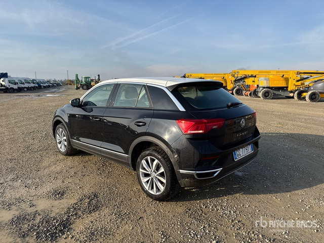 2020 Volkswagen T-Roc 1.5 TSI ACT BUSINESS DSG SUV - SUV: picture 2 2020 Volkswagen T-Roc 1.5 TSI ACT BUSINESS DSG SUV - SUV: picture 2