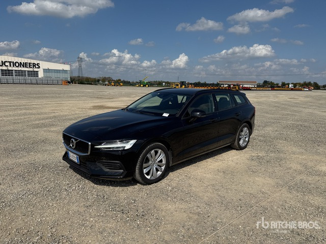 2021 Volvo V60 SW B4 D AUTOM. MOMENTUM BUSINESS Automobile - Car: picture 1 2021 Volvo V60 SW B4 D AUTOM. MOMENTUM BUSINESS Automobile - Car: picture 1