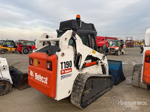 Bobcat T190 Compact Track Loader - Compact track loader: picture 3 Bobcat T190 Compact Track Loader - Compact track loader: picture 3