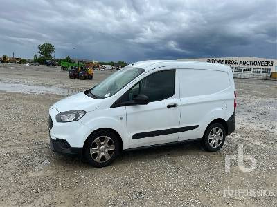 FORD TRANSIT COURIER COURIER 1.5 TDCI 75CV A-DOORS - Box truck: picture 1 FORD TRANSIT COURIER COURIER 1.5 TDCI 75CV A-DOORS - Box truck: picture 1