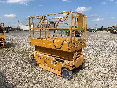 HAULOTTE COMPACT 10 Electric (Inoperable) - Scissor lift: picture 5 HAULOTTE COMPACT 10 Electric (Inoperable) - Scissor lift: picture 5