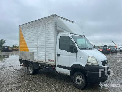 RENAULT MASCOTT 130 DXI - Box truck: picture 5 RENAULT MASCOTT 130 DXI - Box truck: picture 5
