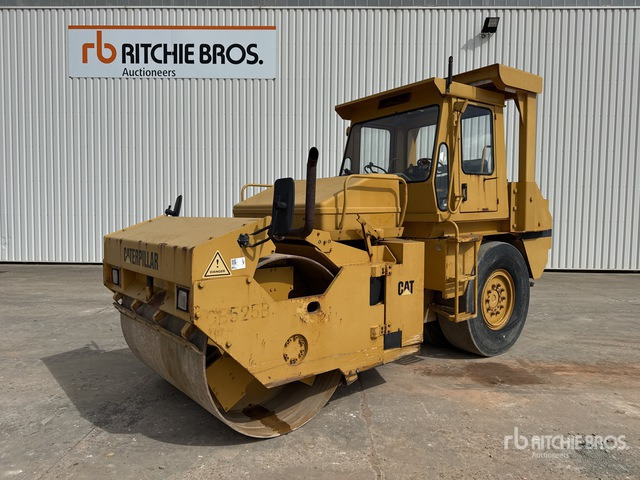 1992 Cat CB-525B Compacteur Monocylindre Smooth Drum Compactor - Compactor: picture 1 1992 Cat CB-525B Compacteur Monocylindre Smooth Drum Compactor - Compactor: picture 1