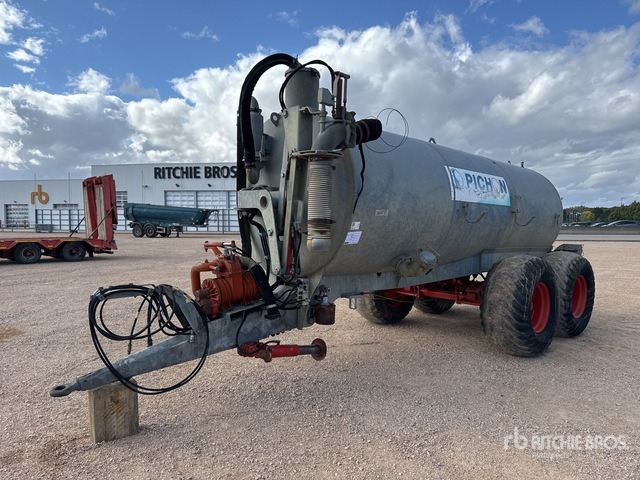 1996 Pichon TCI10 Liquid T/A Tonne A Lisier 2 Essieux Liquid Manure Spreader - Slurry tanker: picture 1 1996 Pichon TCI10 Liquid T/A Tonne A Lisier 2 Essieux Liquid Manure Spreader - Slurry tanker: picture 1