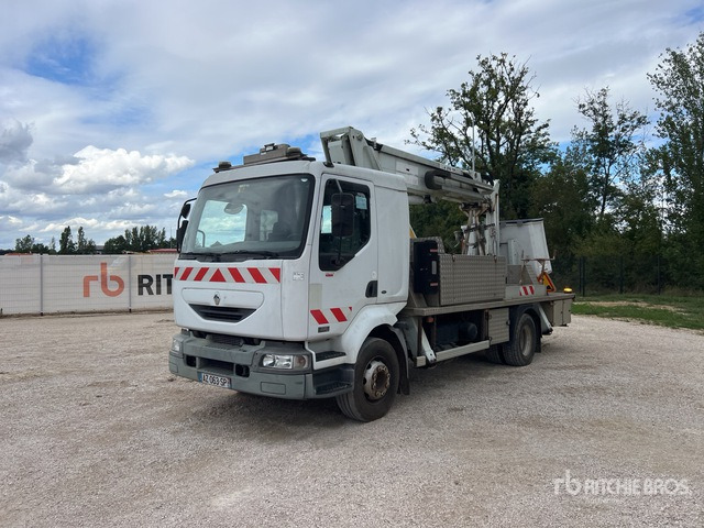 2005 Renault Midlum 220 DCI 2004 Comilev EN210TP on 4x2 Cam ... Bucket Truck - Truck mounted aerial platform: picture 2 2005 Renault Midlum 220 DCI 2004 Comilev EN210TP on 4x2 Cam ... Bucket Truck - Truck mounted aerial platform: picture 2