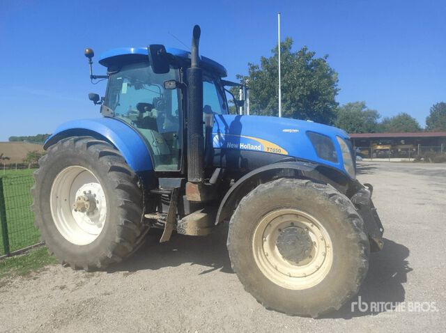2010 New Holland T7050 AutoCommand Tracteur Agricole 4WD Tractor - Farm tractor: picture 1 2010 New Holland T7050 AutoCommand Tracteur Agricole 4WD Tractor - Farm tractor: picture 1