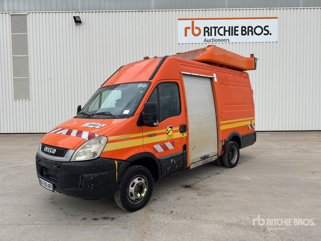 2011 Iveco 50C15 4x2 Vehicule Utilitaire Van Truck - Box truck: picture 1 2011 Iveco 50C15 4x2 Vehicule Utilitaire Van Truck - Box truck: picture 1