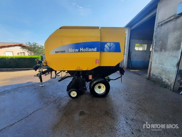 2014 New Holland BR7060 Presse A Bale Ronde Round Baler - Round baler: picture 1 2014 New Holland BR7060 Presse A Bale Ronde Round Baler - Round baler: picture 1