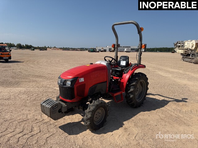 2015 Kubota STW34R 4WD Tracteur Utilitaire (Inoper ... Utility Tractor - Compact tractor: picture 2 2015 Kubota STW34R 4WD Tracteur Utilitaire (Inoper ... Utility Tractor - Compact tractor: picture 2