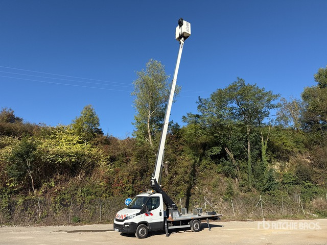 2019 Iveco Daily 2018 Klubb KT48 16 m on 4x2 Cam ... Bucket Truck - Truck mounted aerial platform: picture 3 2019 Iveco Daily 2018 Klubb KT48 16 m on 4x2 Cam ... Bucket Truck - Truck mounted aerial platform: picture 3