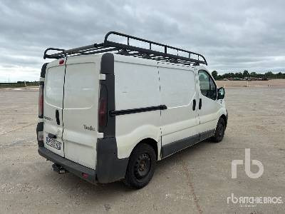 RENAULT TRAFIC Vehicule Utilitaire - Panel van: picture 3 RENAULT TRAFIC Vehicule Utilitaire - Panel van: picture 3