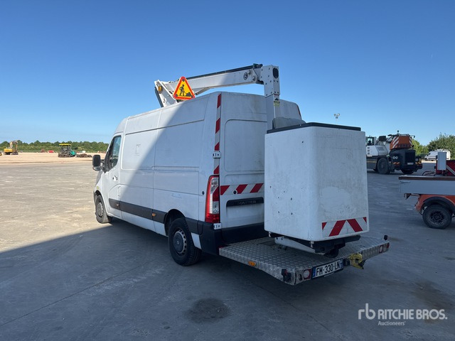 Renault Master Camion ? godets - Truck mounted aerial platform: picture 3 Renault Master Camion ? godets - Truck mounted aerial platform: picture 3