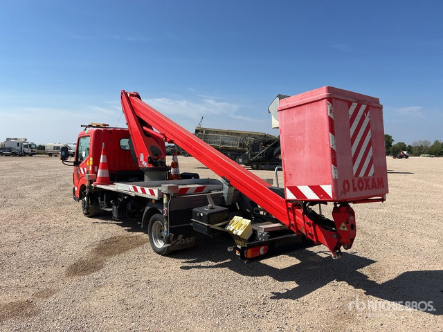Renault Maxity DTI 130 Camion ? godets - Truck mounted aerial platform: picture 3 Renault Maxity DTI 130 Camion ? godets - Truck mounted aerial platform: picture 3