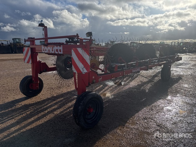 Tonutti Dominator v14Pro Hay Rake - Tedder/ Rake: picture 3 Tonutti Dominator v14Pro Hay Rake - Tedder/ Rake: picture 3
