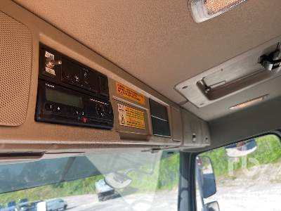 Tipper VOLVO FMX 420 8x4 Camion Benne: picture 21