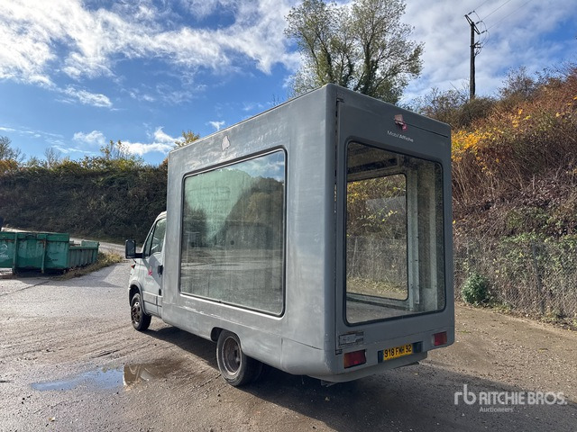 2005 Iveco 35C Vehicule Publicitaire Cargo Van - Van: picture 2 2005 Iveco 35C Vehicule Publicitaire Cargo Van - Van: picture 2
