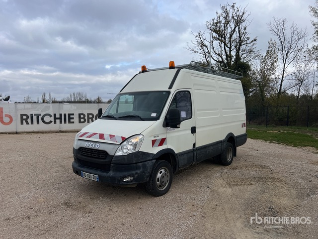 2014 Iveco Daily 35C13 Vehicule Utilitaire Cargo Van - Van: picture 1 2014 Iveco Daily 35C13 Vehicule Utilitaire Cargo Van - Van: picture 1