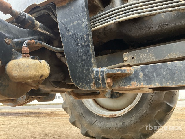 2005 Massey Ferguson 6480 Massey Ferguson 4WD Tractor 4WD Tractor - Farm tractor: picture 5 2005 Massey Ferguson 6480 Massey Ferguson 4WD Tractor 4WD Tractor - Farm tractor: picture 5