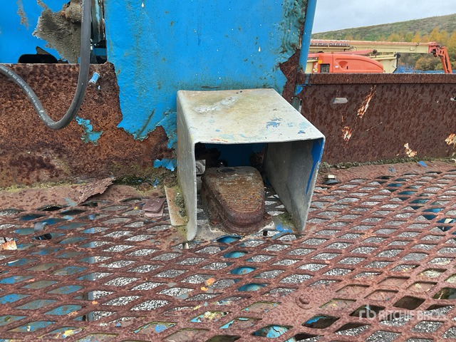 2007 Genie Z45/25 4WD Diesel (Inoperable) Articulating Boom Lift - Articulated boom: picture 5 2007 Genie Z45/25 4WD Diesel (Inoperable) Articulating Boom Lift - Articulated boom: picture 5