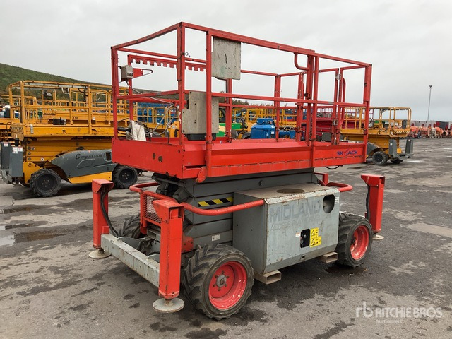2007 Skyjack SJ6832RT 4x4 Diesel Scissor Lift - Scissor lift: picture 4 2007 Skyjack SJ6832RT 4x4 Diesel Scissor Lift - Scissor lift: picture 4