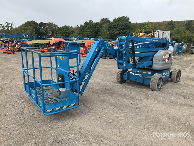 2011 Genie Z4525J 2WD Hybrid Articulating Boom Lift - Articulated boom: picture 2 2011 Genie Z4525J 2WD Hybrid Articulating Boom Lift - Articulated boom: picture 2
