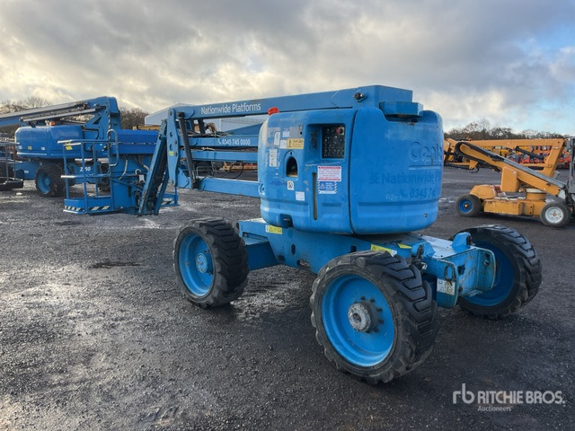 2012 Genie Z4525J 4WD Diesel Articulating Boom Lift - Articulated boom: picture 4 2012 Genie Z4525J 4WD Diesel Articulating Boom Lift - Articulated boom: picture 4