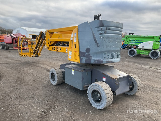 2012 Haulotte HA15IP 2WD Electric Articulating Boom Lift - Articulated boom: picture 3 2012 Haulotte HA15IP 2WD Electric Articulating Boom Lift - Articulated boom: picture 3