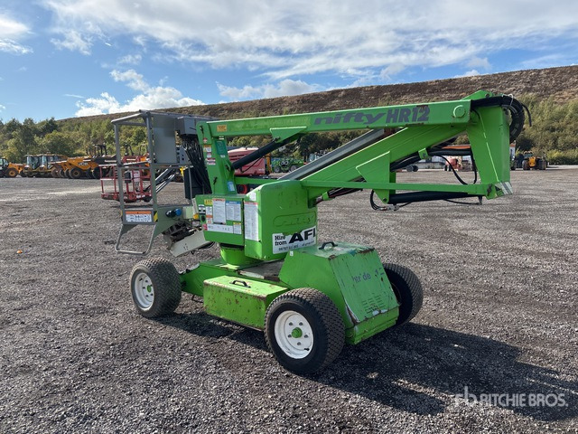 2013 Nifty-Lift HR12NDE 2WD Hybrid Articulating Boom Lift - Articulated boom: picture 4 2013 Nifty-Lift HR12NDE 2WD Hybrid Articulating Boom Lift - Articulated boom: picture 4