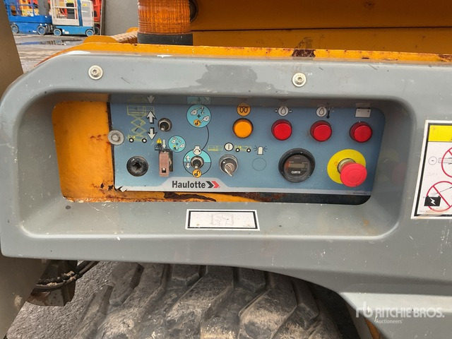 2014 Haulotte Compact 10DX 4x4 Diesel Scissor Lift - Scissor lift: picture 5 2014 Haulotte Compact 10DX 4x4 Diesel Scissor Lift - Scissor lift: picture 5